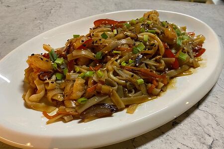 Рисовая лапша с овощами