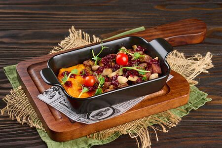 Лосятина по-охотничьи с тыквенным пюре