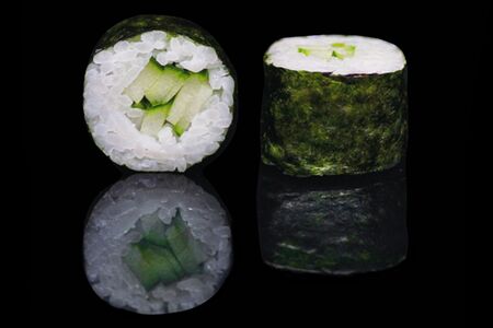 Ролл с огурцом