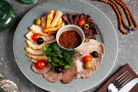 Мясная тарелка