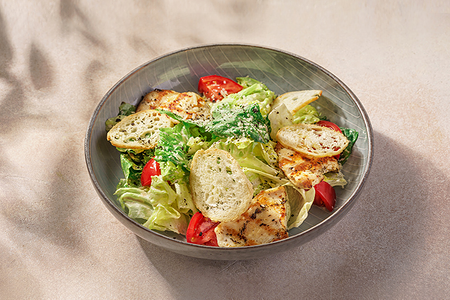 Цезарь с цыпленком