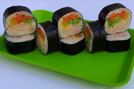 Кимпаб с тунцом и ветчиной