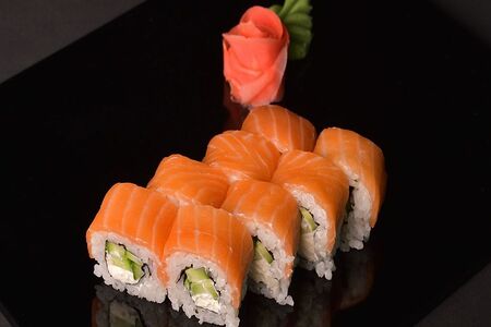 Ролл Желтое море