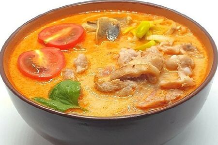 Том ям с курицей