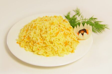 Рис, припущенный с морковью