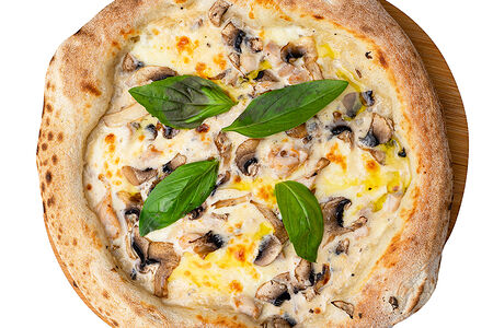 Пицца с курицей и грибами