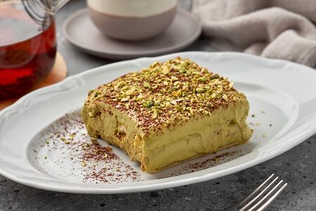 Тирамису фисташковый