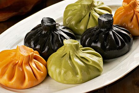 Хинкали со шпинатом и сыром