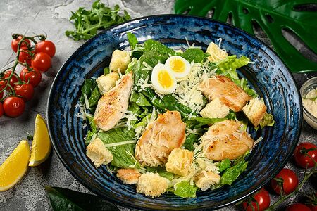 Цезарь с курицей