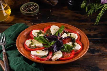 Салат Капрезе