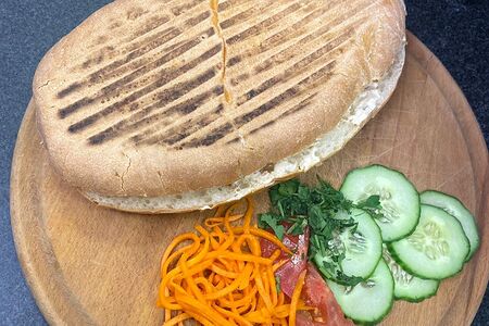 Донар в лепешке c свининой