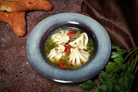 Суп с мини-хинкали