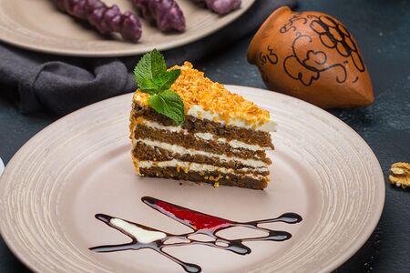 Морковный торт