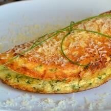 Омлет с пармезаном