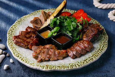 Мясное ассорти гриль