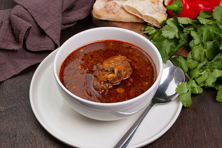 Харчо с говяжьими ребрышками (острое)