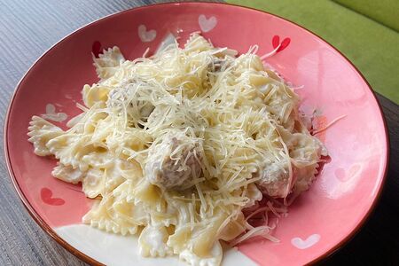 Паста с фрикадельками из курочки