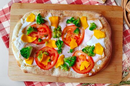 Пицца Римская с курицей и брокколи