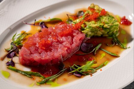 Тартар из красного тунца