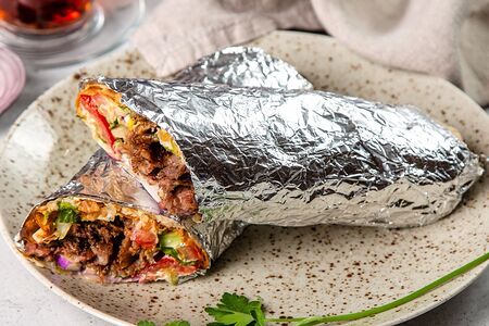 Дёнер в лаваше с курицей