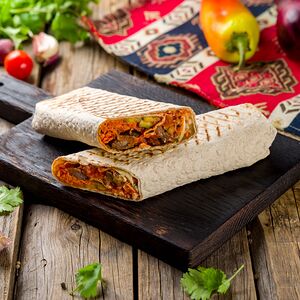 Шаурма с говядиной с морковкой по-корейски