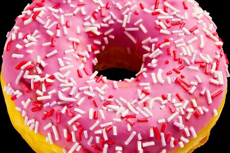 Донат ягодный микс