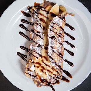 Гонконгская вафля с творожным сыром и бананом