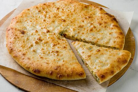 Пирог с цыпленком, сыром и грибами