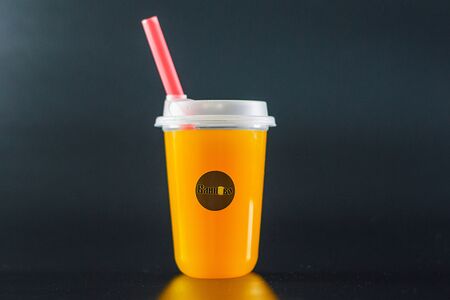 Морковный свежевыжатый сок