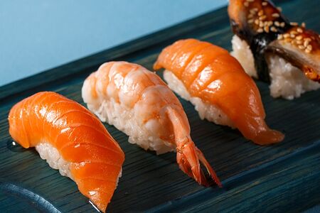 Суши Лосось