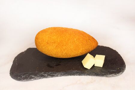 Котлета по-киевски с моцареллой