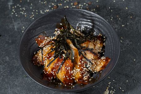 Унадзю с угрем