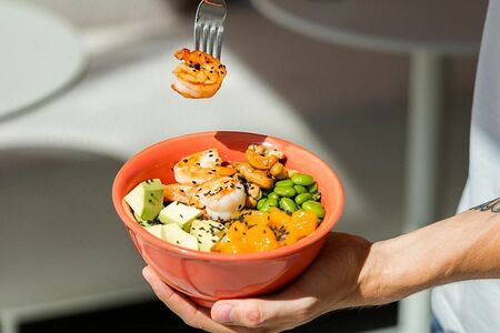 Поке-боул с креветками