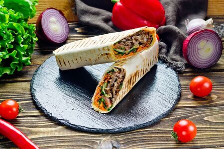 Шаурма с сыром и говядиной