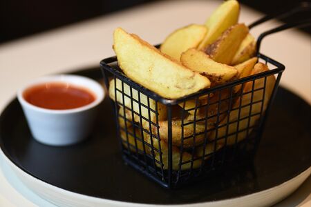 Картофельные дольки