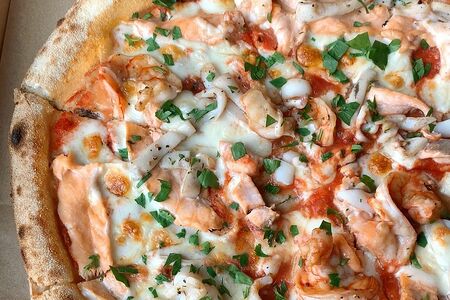Пицца Сан-Ремо с морепродуктами