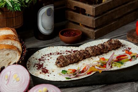 Шаурма с люля-кебабом из говядины