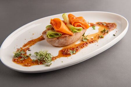 Стейк из индейки с овощами в тайском стиле