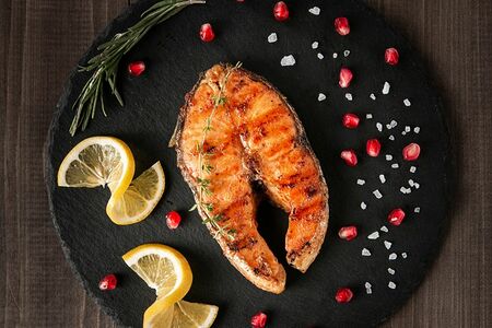 Семга на углях