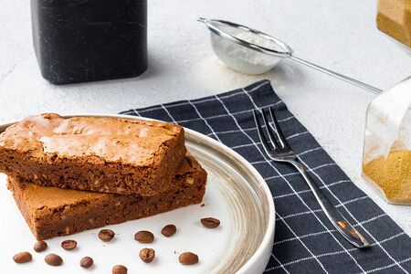 Брауни с фундуком 