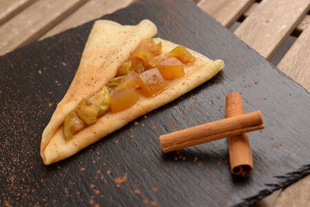 Блин Яблоко с корицей