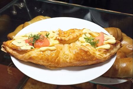 Куриная грудка в слоеном тесте