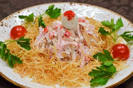 Гнездо перёлки