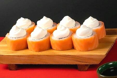 Филадельфия под сыром с лососем