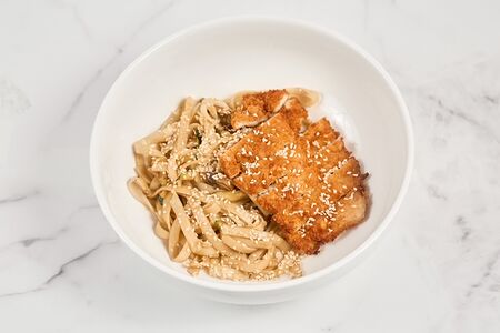 Удон с курицей