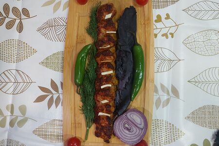 Люля-кебаб из говядины с сыром