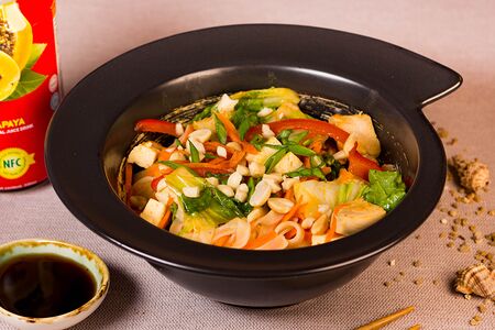 Пад Тай с цыпленком