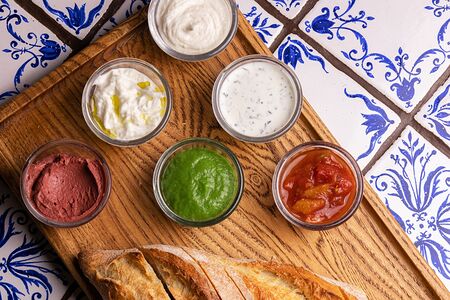 Тёплый багет, намазки паштеты