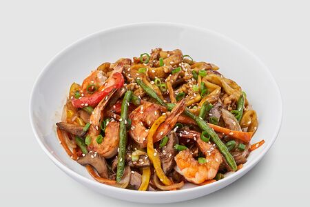 Wok удон с соусом пряный терияки