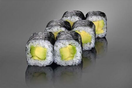 Ролл с авокадо